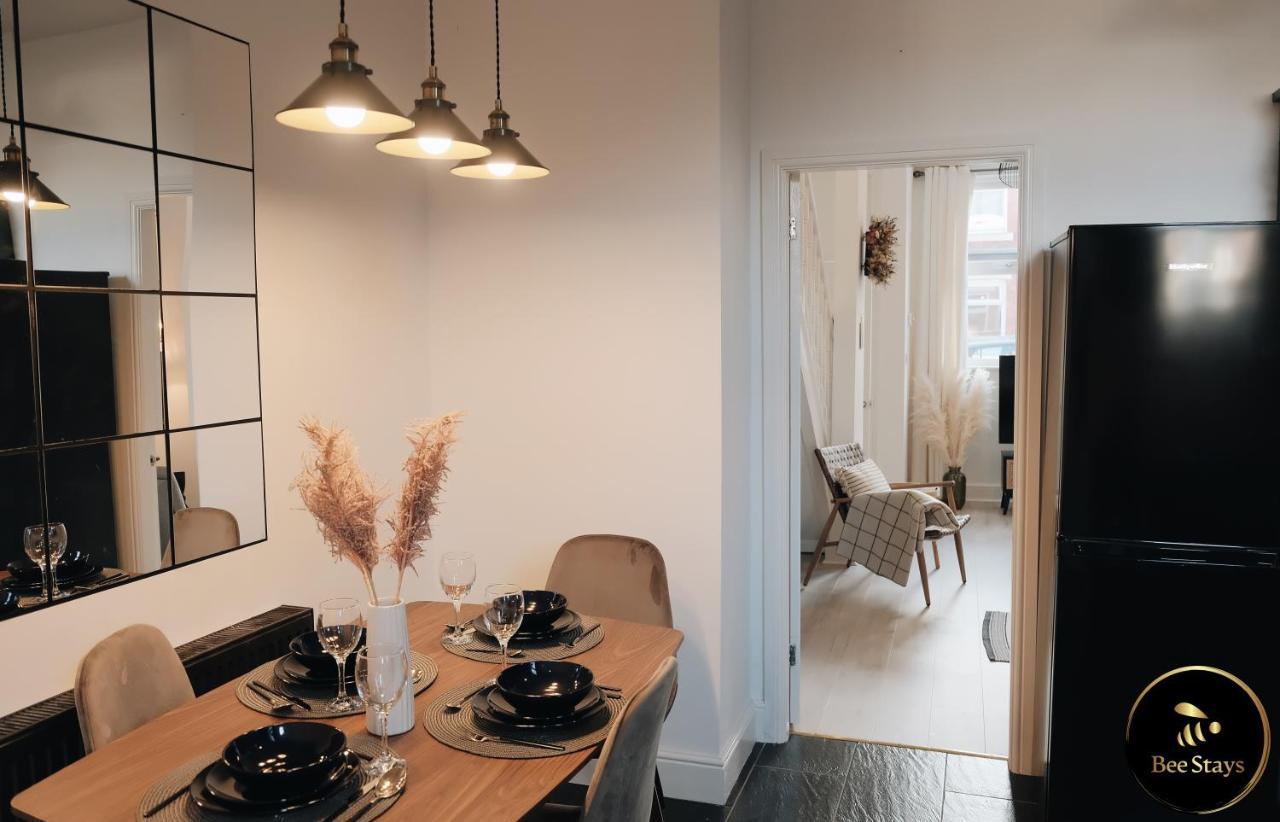 Bee Stays - Pickmere House Warrington Exterior foto